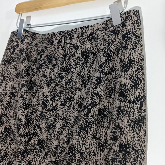 BNWT Boss By Hugo Boss Textured Vilori Pencil Skirt Beige Black Size 4 - Picture 3 of 6